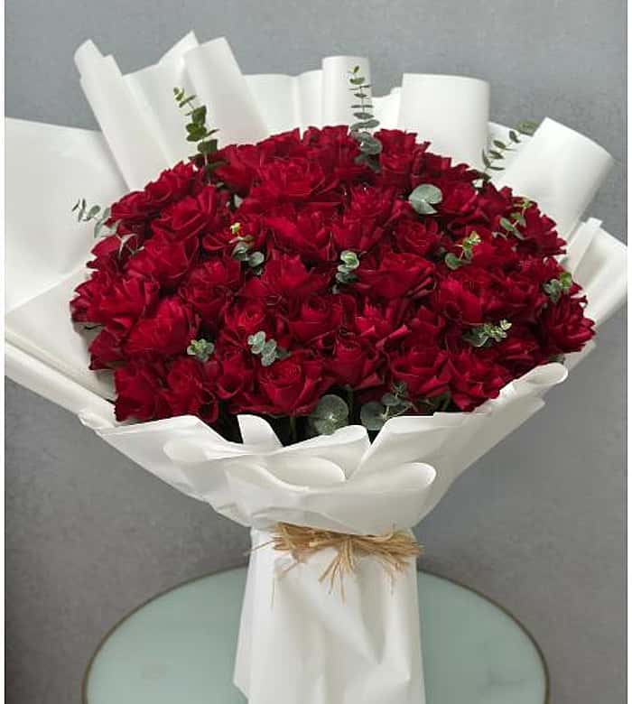 100 Roses