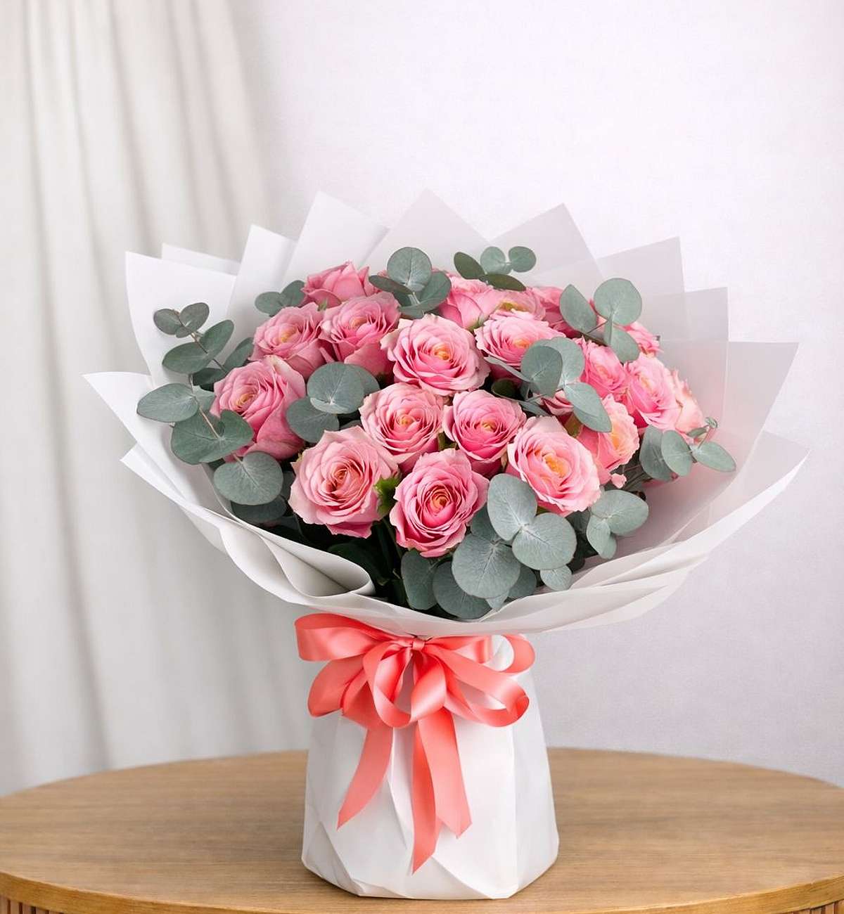 Royal Flamingo | RP Flamingo Roses Bouquet Delivery in Dubai – ROSE REVERIE